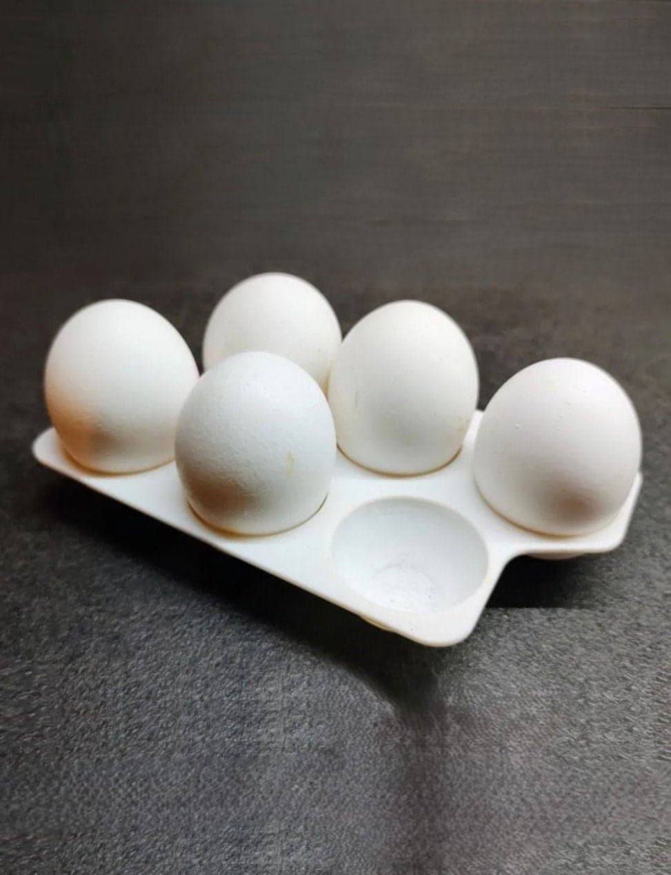 Egg Holder Tray 6 Girds, Plastic Egg Storage Tray Leakproof Shockproof