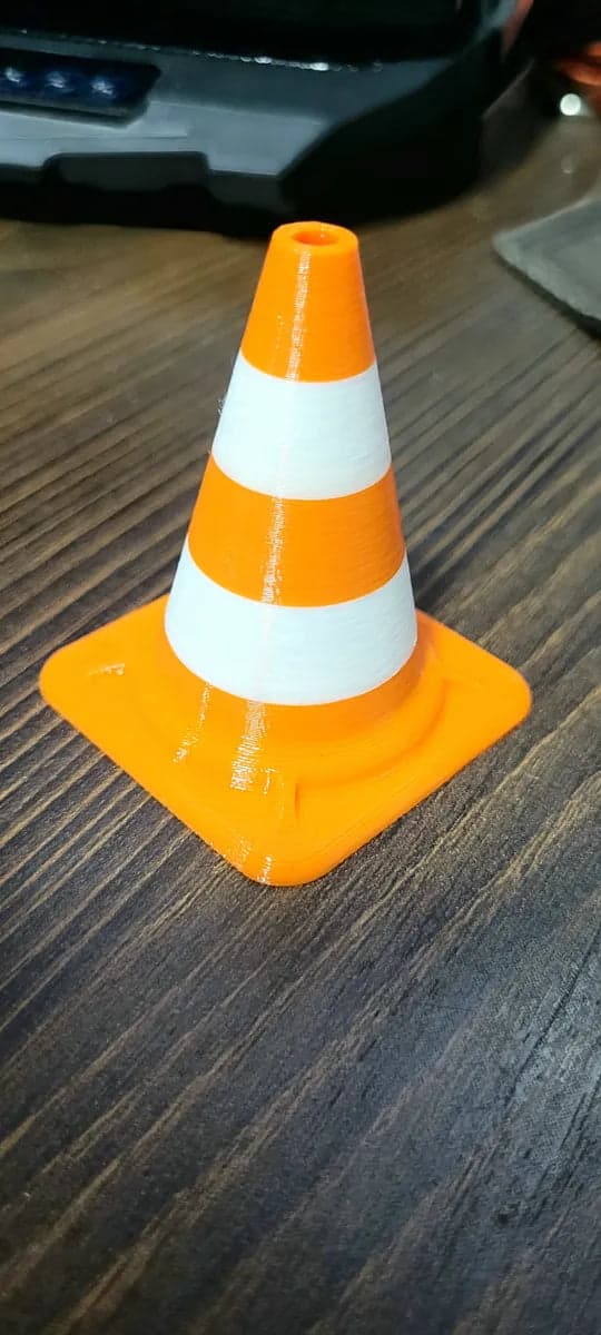 7Pcs Mini Traffic Cones Training Roadblock Cones Mini Orange Cones for Multipurp