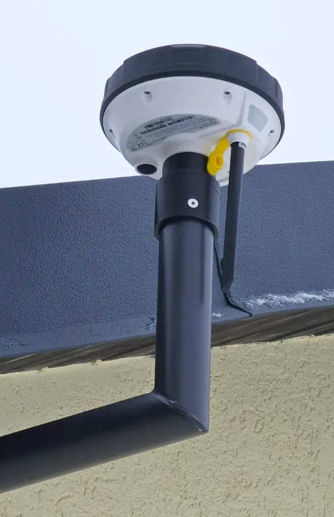 Mammotion YUKA & LUBA 2 RTK Satellite Dish Mount – 50mm Clamp Holder for Precise