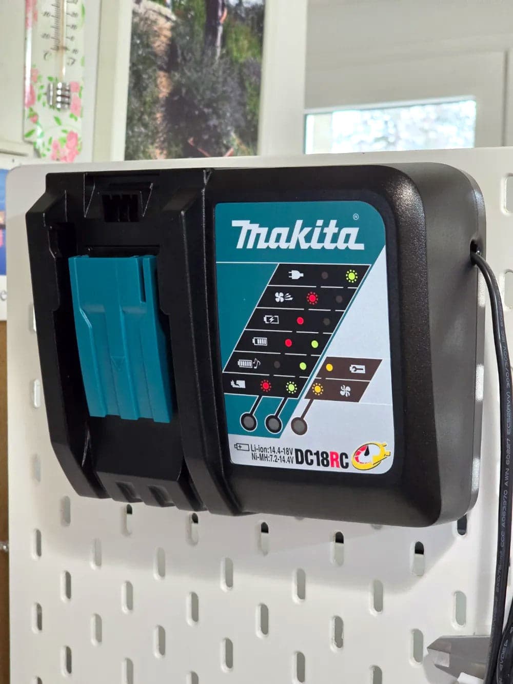 Makita DRT50 18V Cordless Router Wall Mount – Secure Storage Holder for Router