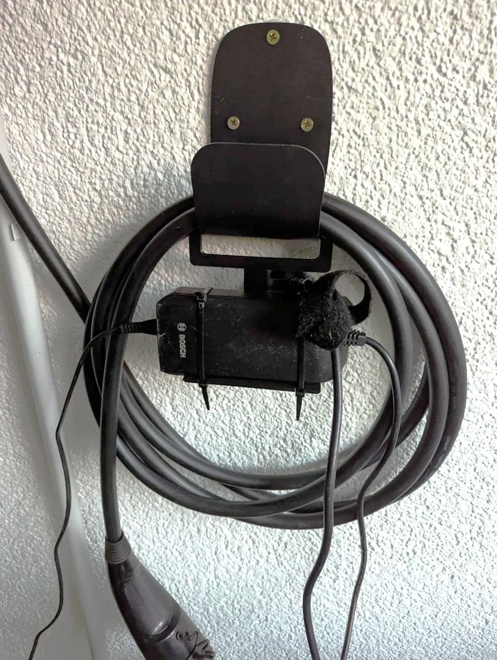 Wall Hanger for BOSCH e-Bike Standard Charger – Sturdy Plastic Mount - Black